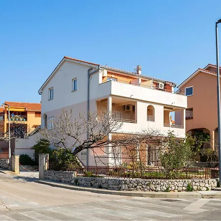 Awesome In With House Sea View *