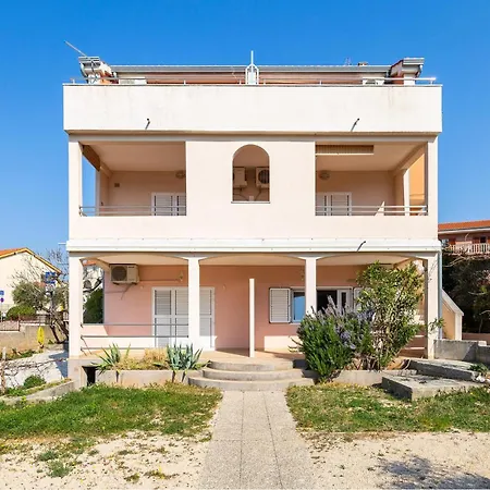 Awesome In With House Sea View Cres